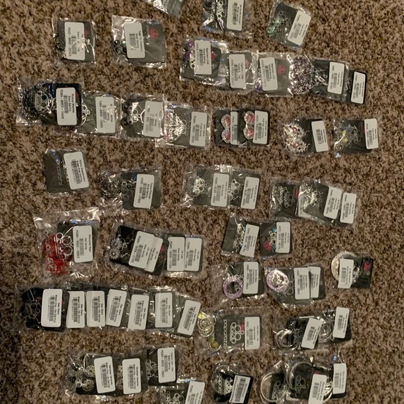 Paparazzi earring bundle 50 piece - Picture 1 of 1